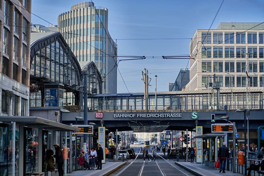 Bahnhof Friedrichstraße: Einsatzgebiet Reinigungsfirma Berlin Mitte